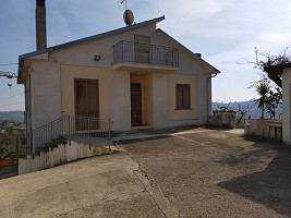 Casa indipendente in vendita VIA MACCHIANO Montesilvano (PE)