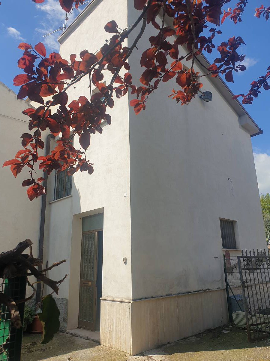 Casa indipendente in vendita contrada Tella Bucchianico (CH)