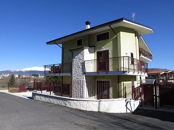 Appartamento in vendita a L'Aquila (AQ) via del sorbo foto 2