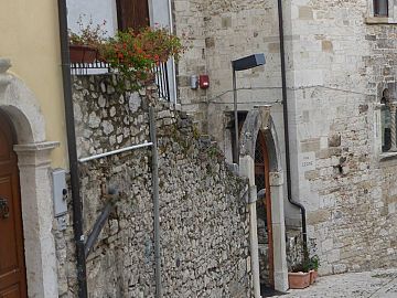 Appartamento in vendita a Castel di Sangro (AQ) Via Aurelio Balzano, 101 foto 2