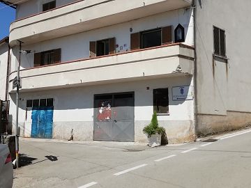 Porzione di casa in vendita a Roccaromana (CE) Via Zamarri foto 1