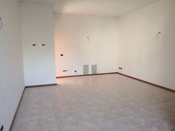 Appartamento in vendita a Alanno (PE) Via San Cassiano foto 2