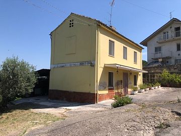 Villa in vendita a Chieti (CH) strada del Frantoio foto 1