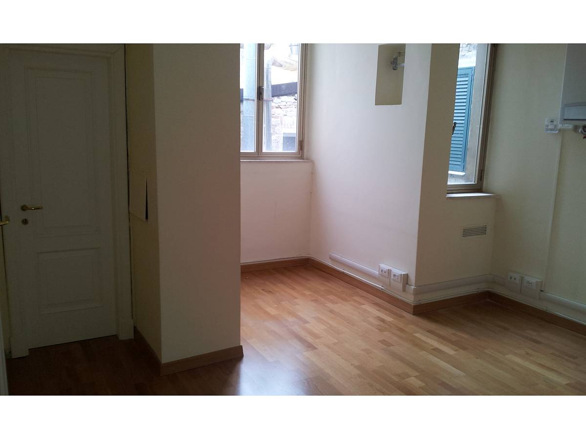 Ufficio in affitto in Via De Lollis  a Chieti - 928594 foto 12