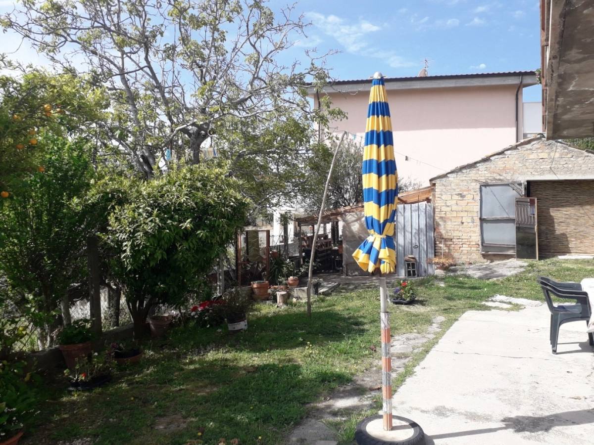 Semi-detached house for sale in via capone  at Cepagatti - 4230525 foto 2