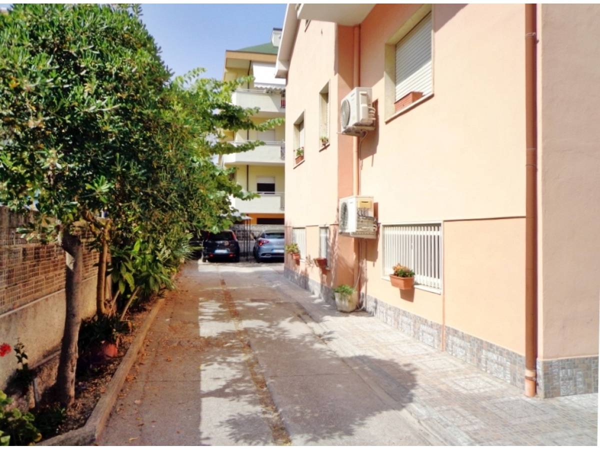 Apartment for sale in viale alcyone  at Francavilla al Mare - 3256903 foto 2
