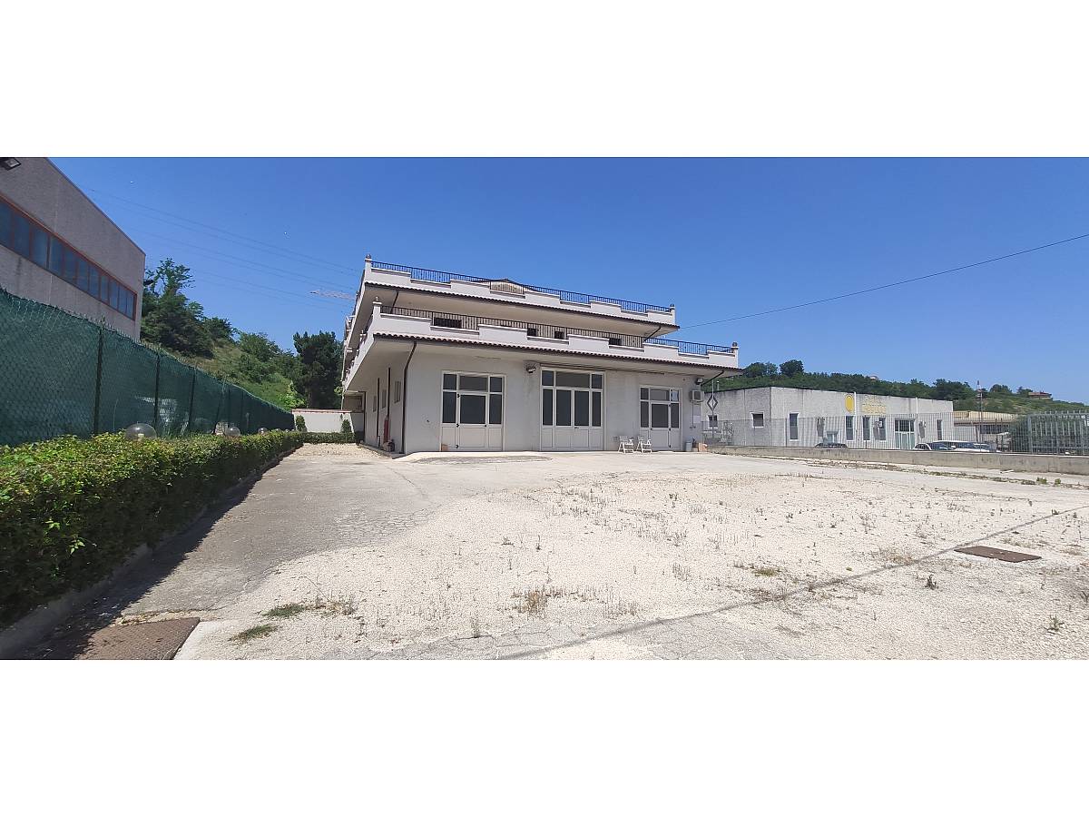 Entire building for sale in Via della Bonifica 27  at Cepagatti - 2641065 foto 2