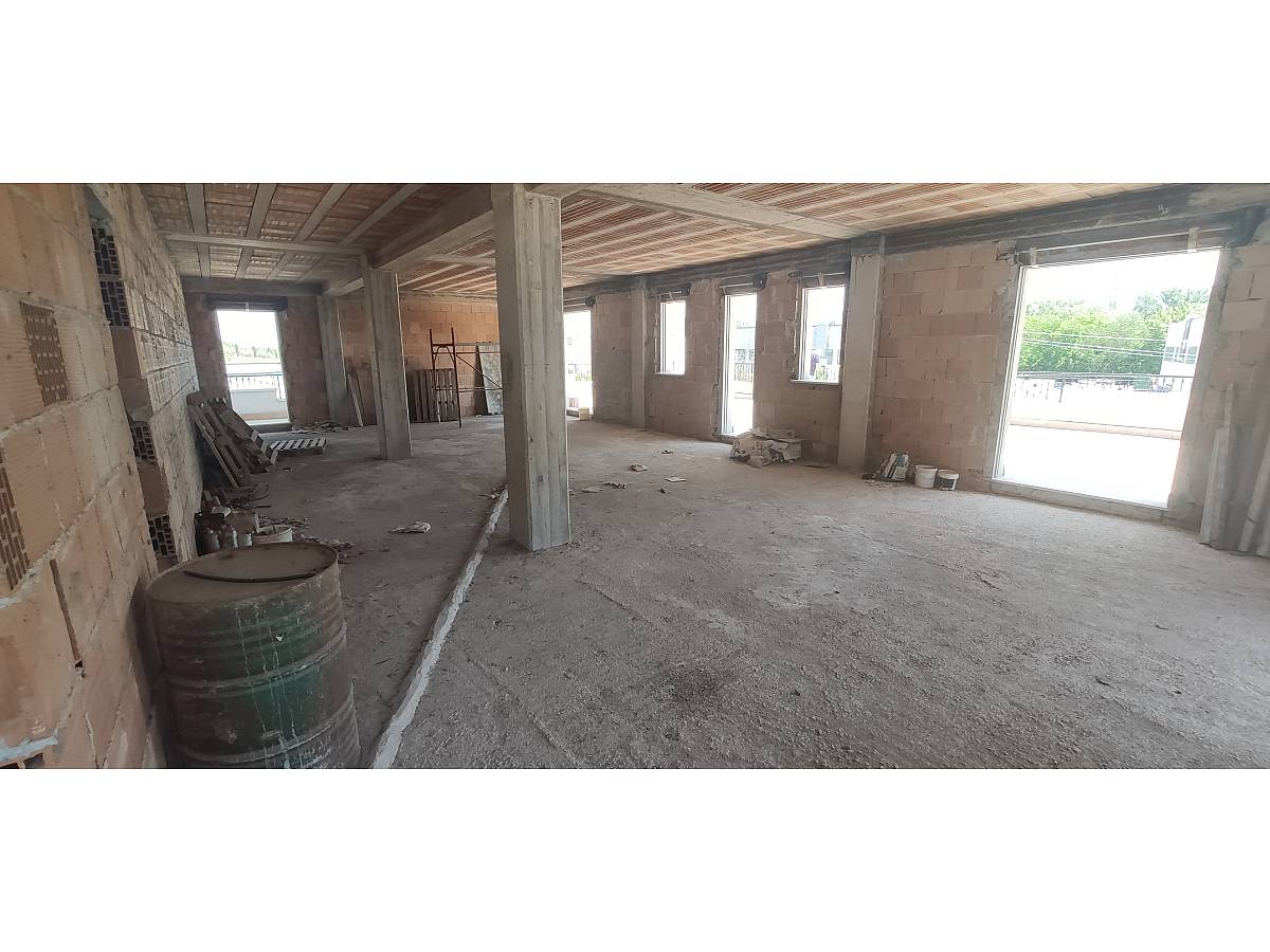 Entire building for sale in Via della Bonifica 27  at Cepagatti - 2641065 foto 15