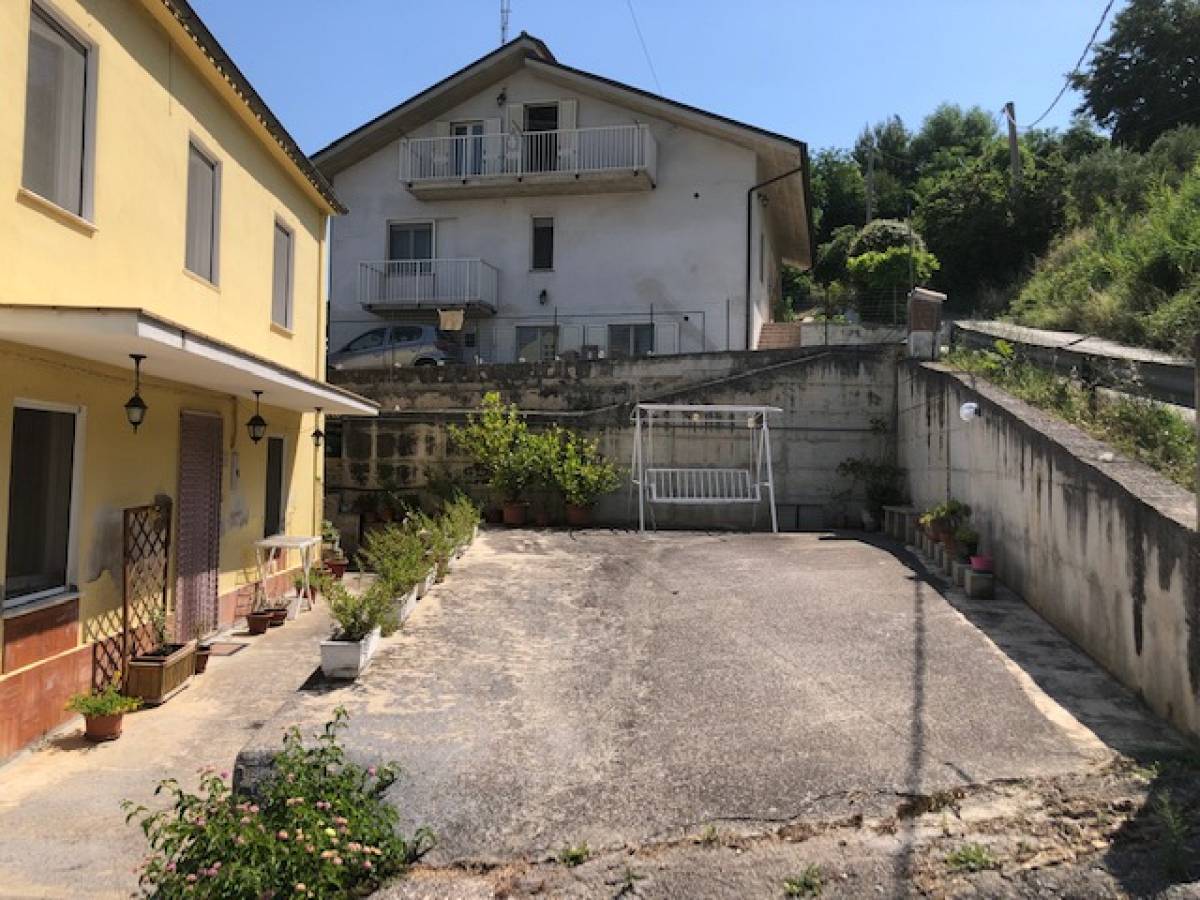 Villa for sale in strada del Frantoio  in Mad. Angeli-Misericordia area at Chieti - 8134524 foto 3