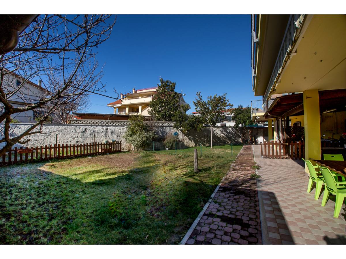 Four family house for sale in   in Scalo area at Manoppello - 8268036 foto 17
