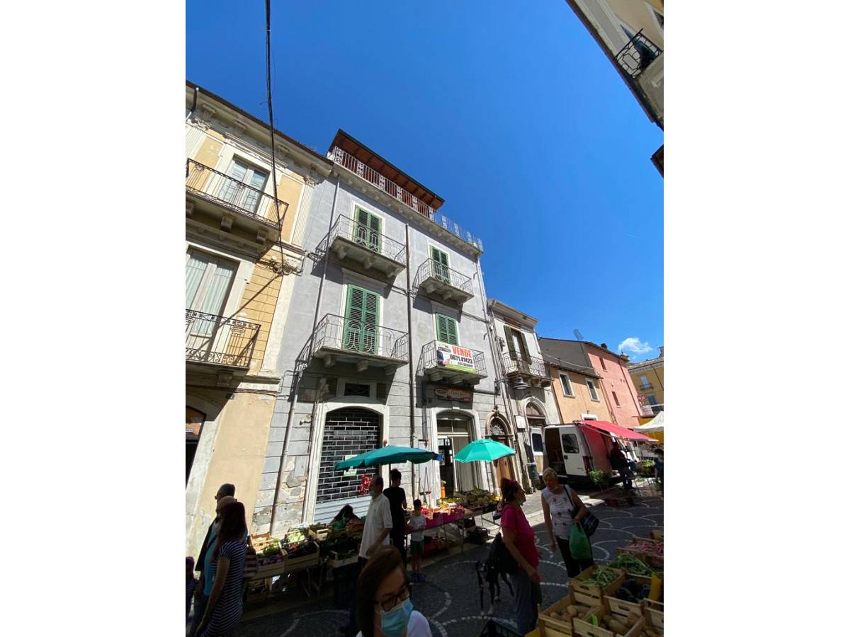 Entire building for sale in   at Popoli - 4014941 foto 3