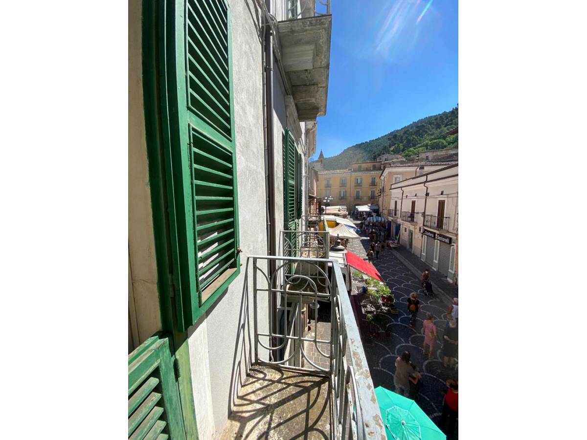 Entire building for sale in   at Popoli - 4014941 foto 4