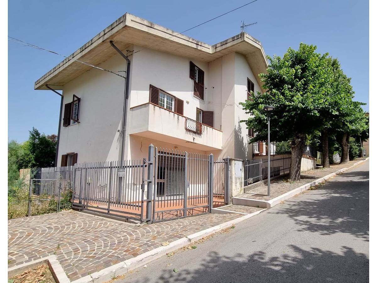 Casa indipendente in vendita in Via Papa Giovanni XXIII  a Montebello di Bertona - 5923257 foto 2