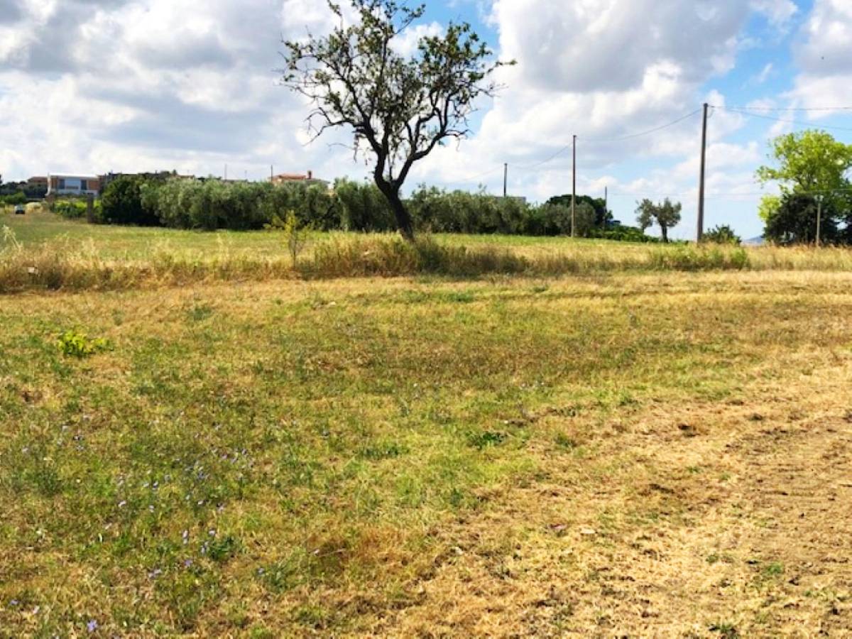 Terreno Edificabile Res. in vendita in  zona Paese a Vasto - 7647808 foto 2