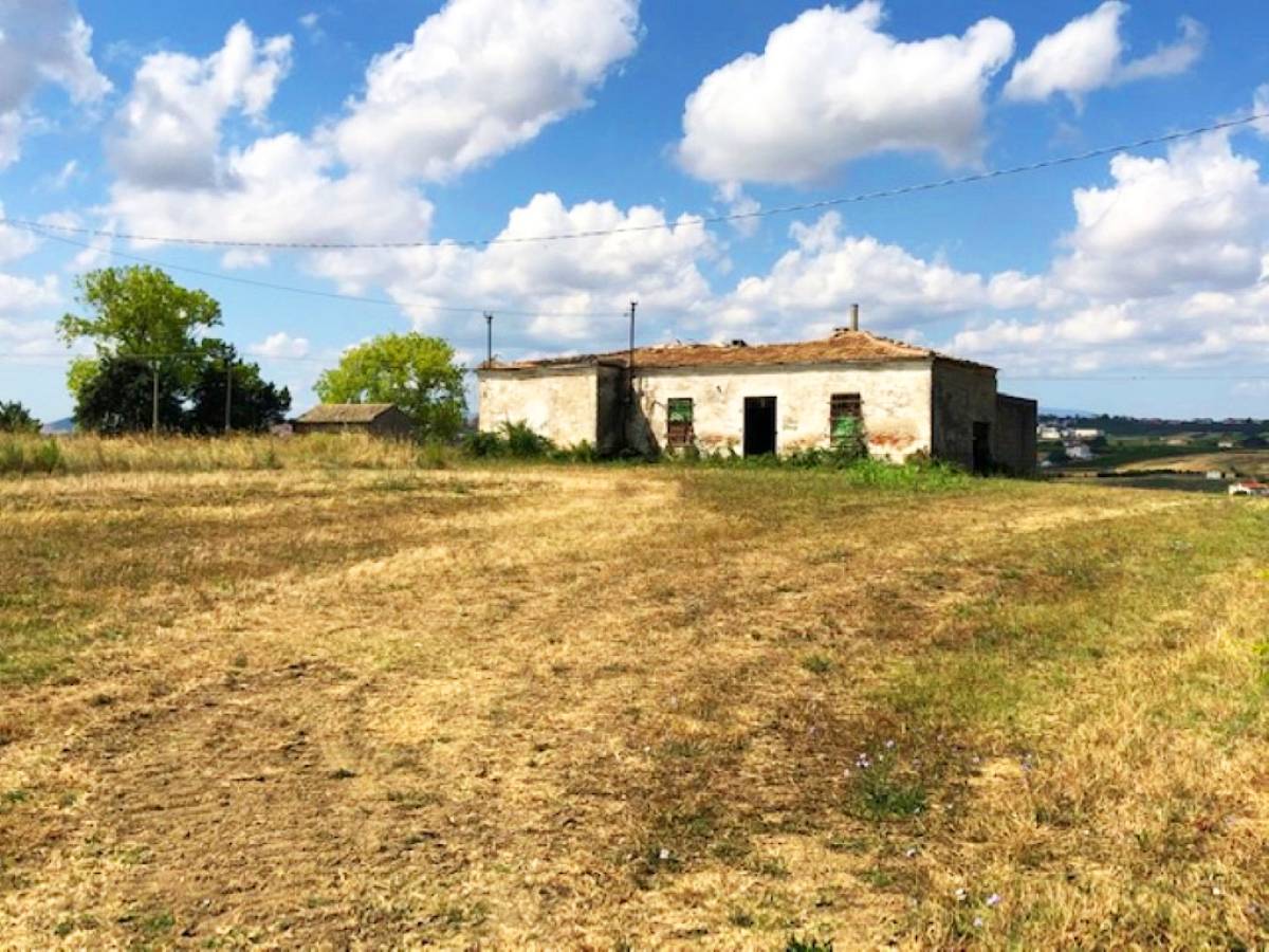 Terreno Edificabile Res. in vendita in  zona Paese a Vasto - 7647808 foto 4