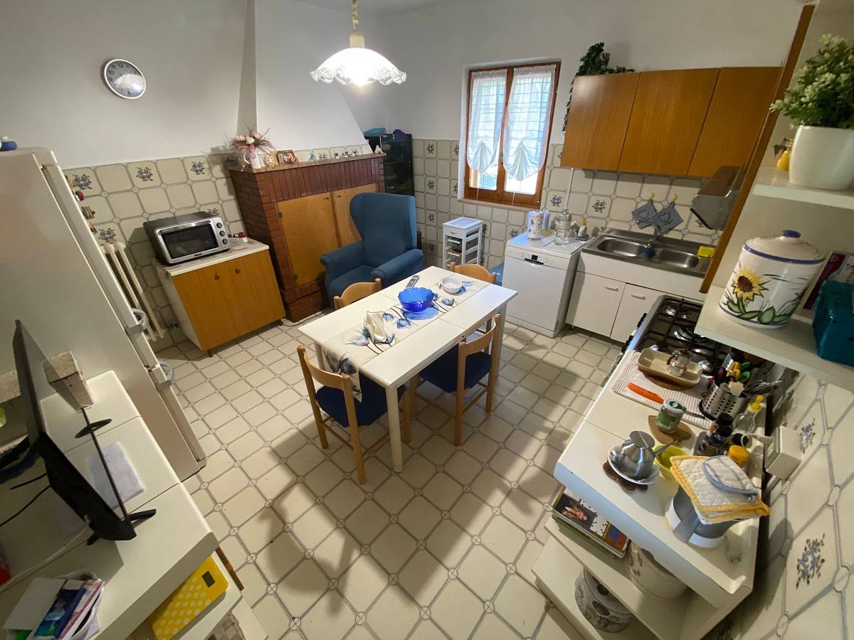 Villa bifamiliare in vendita in  zona Scalo Brecciarola a Chieti - 8721629 foto 16