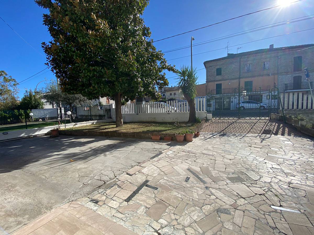 Villa bifamiliare in vendita in  zona Scalo Brecciarola a Chieti - 8721629 foto 29