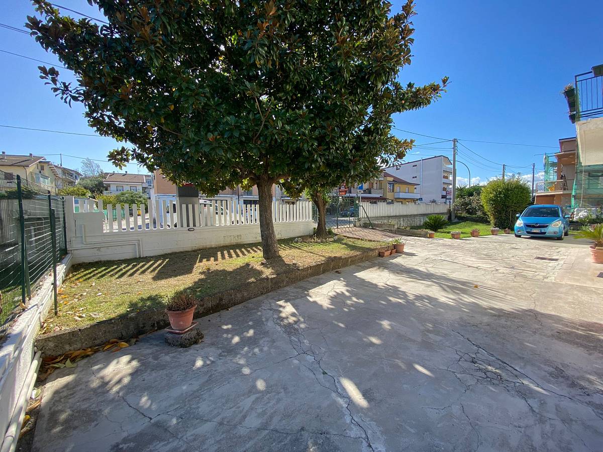 Villa bifamiliare in vendita in  zona Scalo Brecciarola a Chieti - 8721629 foto 30