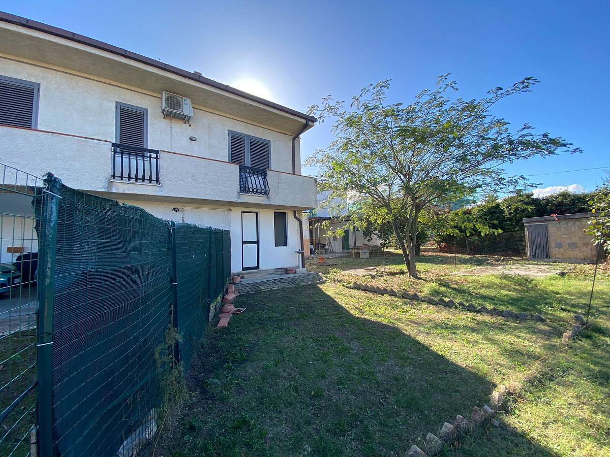 Villa bifamiliare in vendita in  zona Scalo Brecciarola a Chieti - 8721629 foto 28
