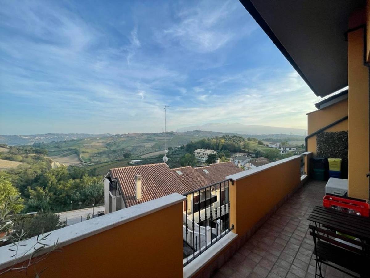 Indipendent house for sale in   at Bucchianico - 8632934 foto 7