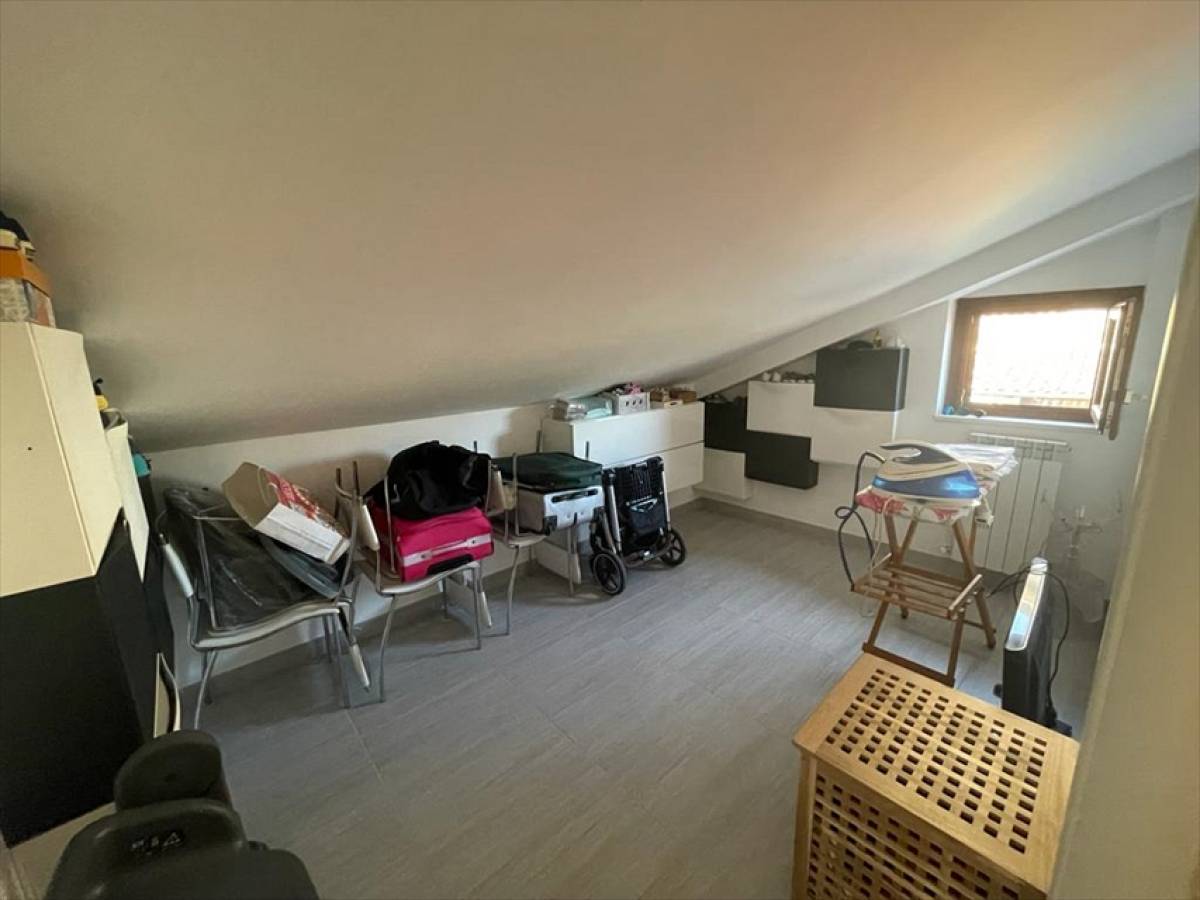 Indipendent house for sale in   at Bucchianico - 8632934 foto 15