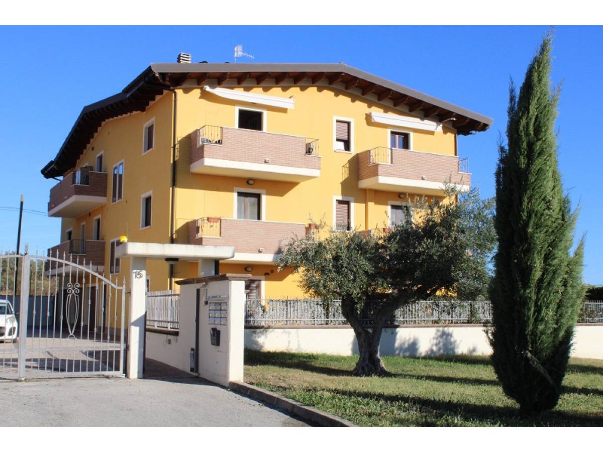 Apartment for sale in contrada Tratturo  at Rosciano - 5625005 foto 2