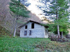 Casa indipendente in vendita contrada versante al bosco Carpineto della Nora (PE)