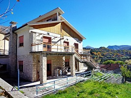 Casa indipendente in vendita via roma Villalago (AQ)