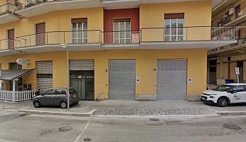 Negozio o Locale in vendita viale giovanni amendola Chieti (CH)