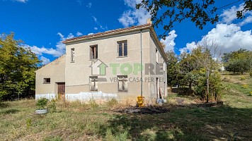 Casa indipendente in vendita Via Agostini Chieti (CH)