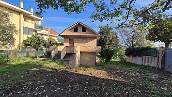 Casa indipendente in vendita via dei lucani Chieti (CH)