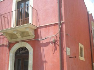 Stabile o Palazzo in vendita a Palazzolo Acreide (SR)  foto 1