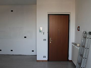 Appartamento in affitto a Limbiate (MI)  foto 2