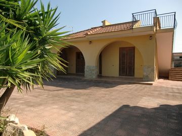 Villa in vendita a Siracusa (SR)  foto 1
