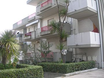 Appartamento in vendita a Pineto (TE) Via Francia foto 1