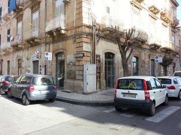 Negozio o Locale in affitto a Siracusa (SR)  foto 2
