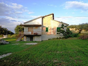Casa indipendente in vendita a Manoppello (PE) contrada cupa foto 2