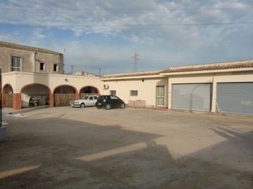 Negozio o Locale in vendita a Siracusa (SR)  foto 2