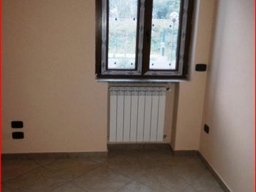 Appartamento in vendita a Castelnuovo Cilento (SA) via Nazionale foto 6