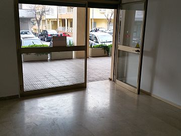 Negozio o Locale in vendita a Vasto (CH) VIA DELLE GARDENIE foto 3