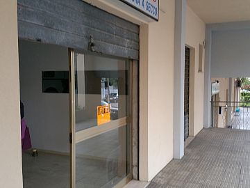 Negozio o Locale in vendita a Vasto (CH) VIA DELLE GARDENIE foto 2