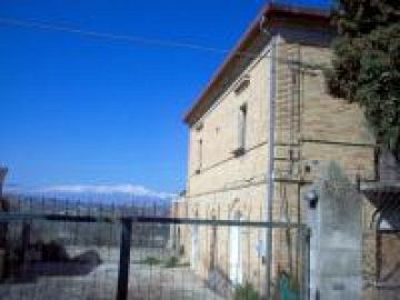 Casale o Rustico in vendita a Vasto (CH) VIA TOBRUK 8 foto 1