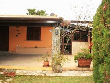 Villa in vendita a Campofelice di Roccella (PA) C.da Piana calzata foto 3