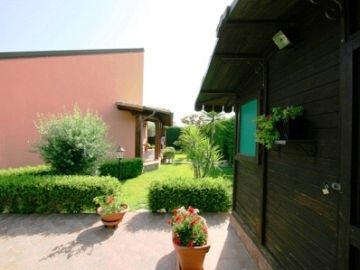 Villetta in vendita a Campofelice di Roccella (PA) via San Giovanni di Roccella foto 2