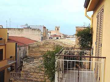 Appartamento in vendita a Campofelice di Roccella (PA) Via Papa Giovanni XXIII n.15 foto 3