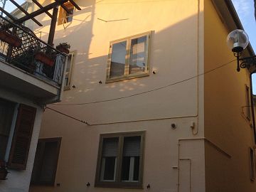 Porzione di casa in vendita a Canosa Sannita (CH) VICO DANTE foto 1