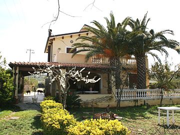Villa in vendita a Campofelice di Roccella (PA) C/da Calzata foto 3