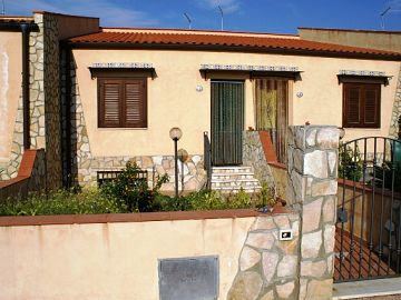 Villa a schiera in vendita a Campofelice di Roccella (PA) Campofelice di Roccella, Lungomare del M foto 7