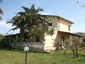 Villa in affitto a Campofelice di Roccella (PA)  foto 8