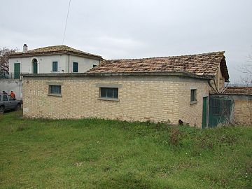 Casale o Rustico in vendita a Bucchianico (CH) contrada costa cola foto 8